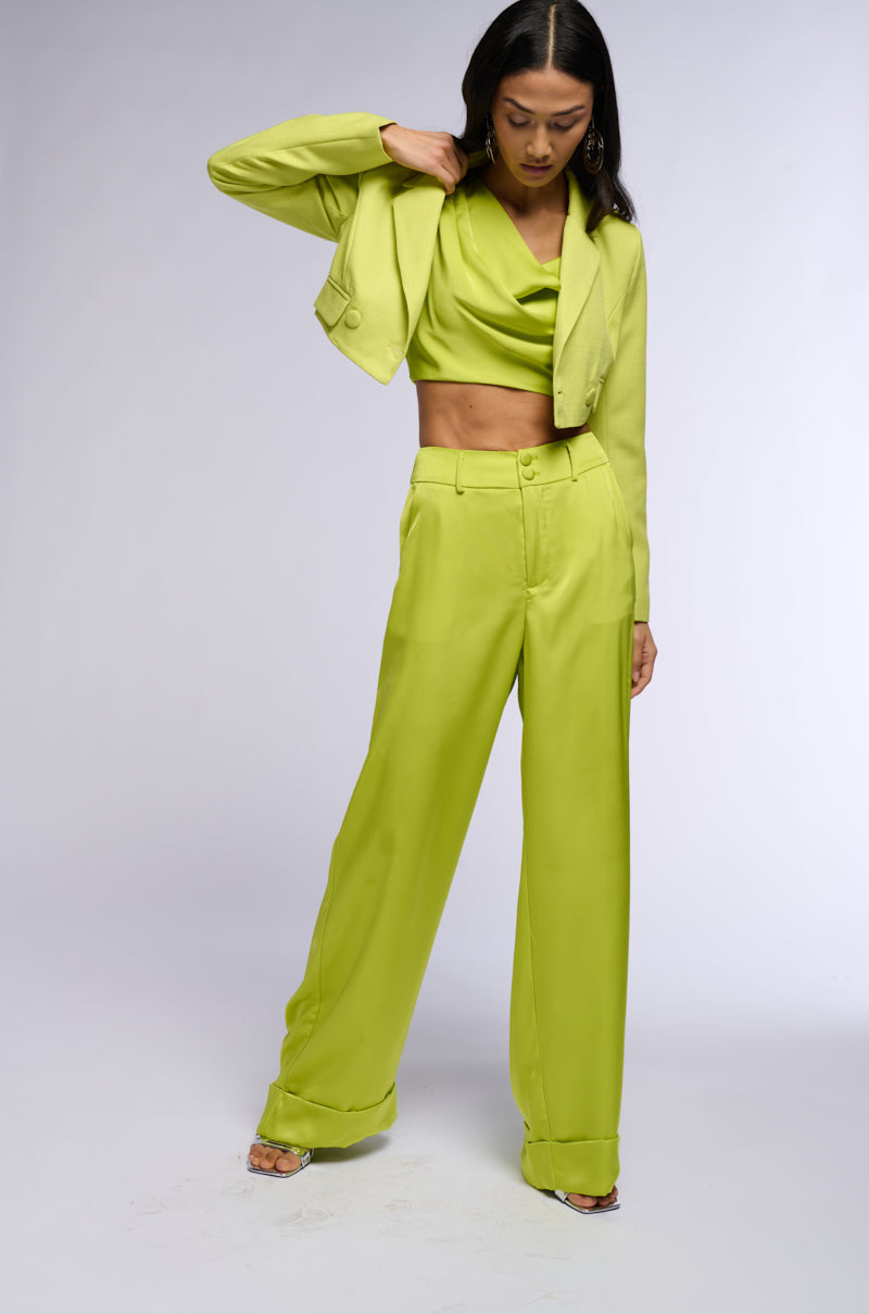 MOVE AND SHAKE CROPPED TOP